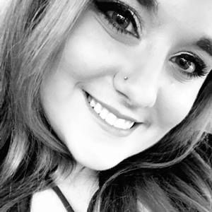 Meet your Posher, Katelyn